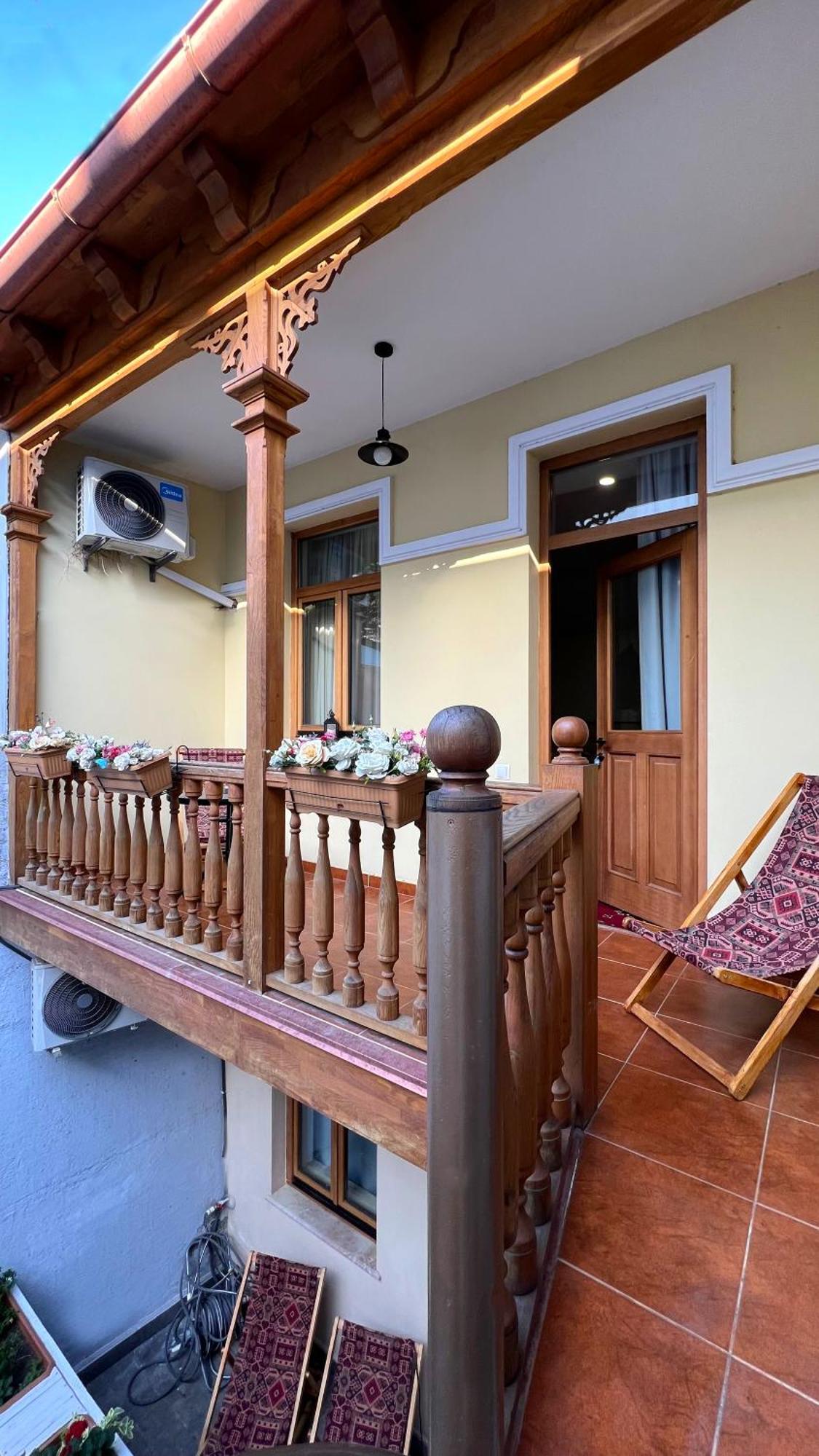 Sota Metekhi Hotel Tbilissi Extérieur photo